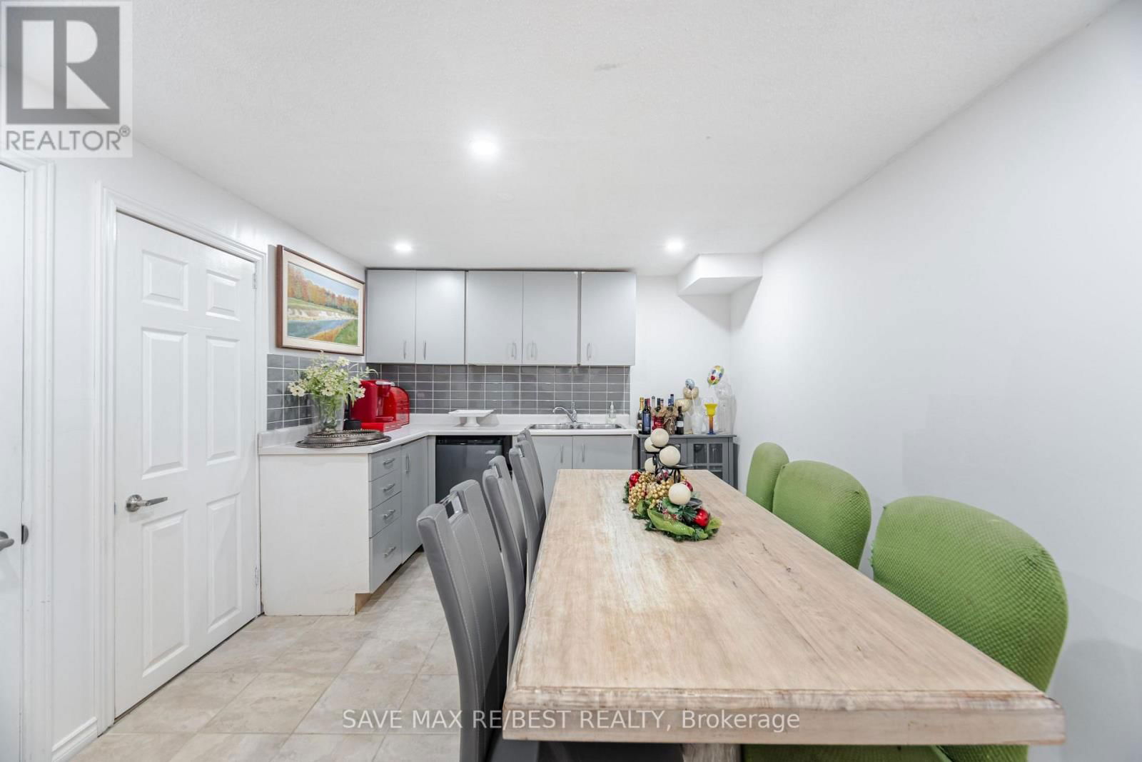 14 RUSTYWOOD DRIVE Image 29