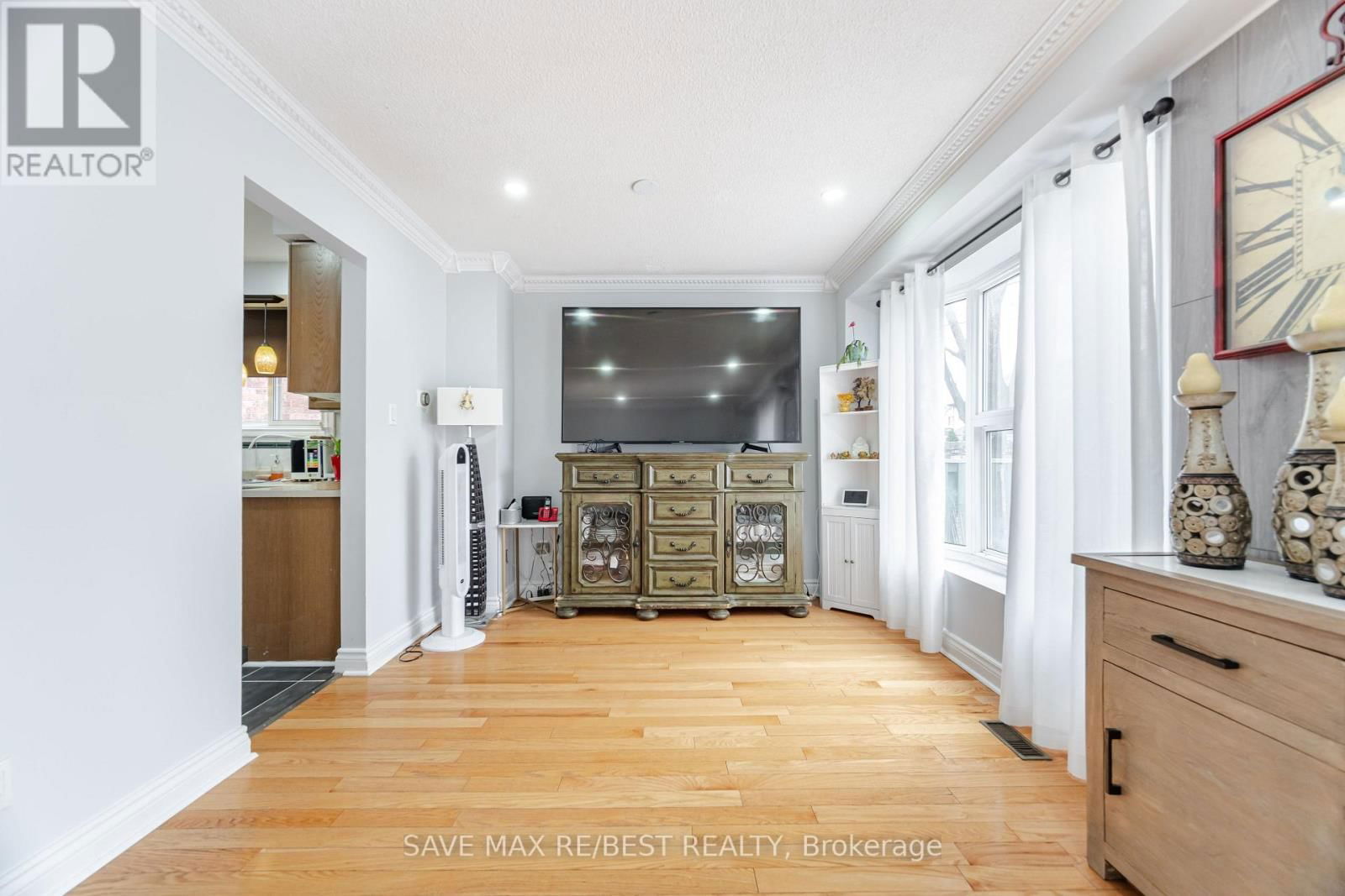 14 RUSTYWOOD DRIVE Image 9