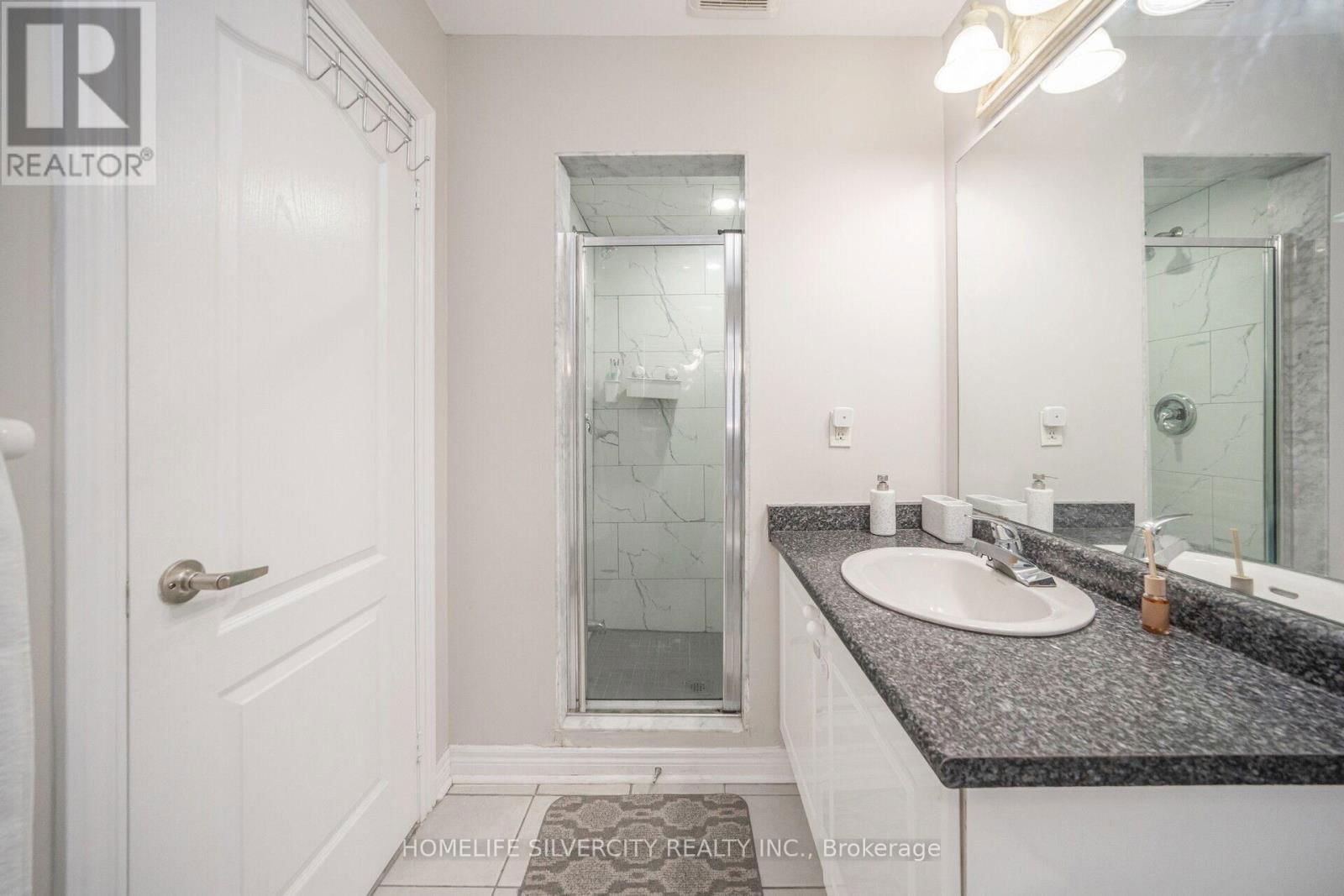 6 ARIA LANE Image 26
