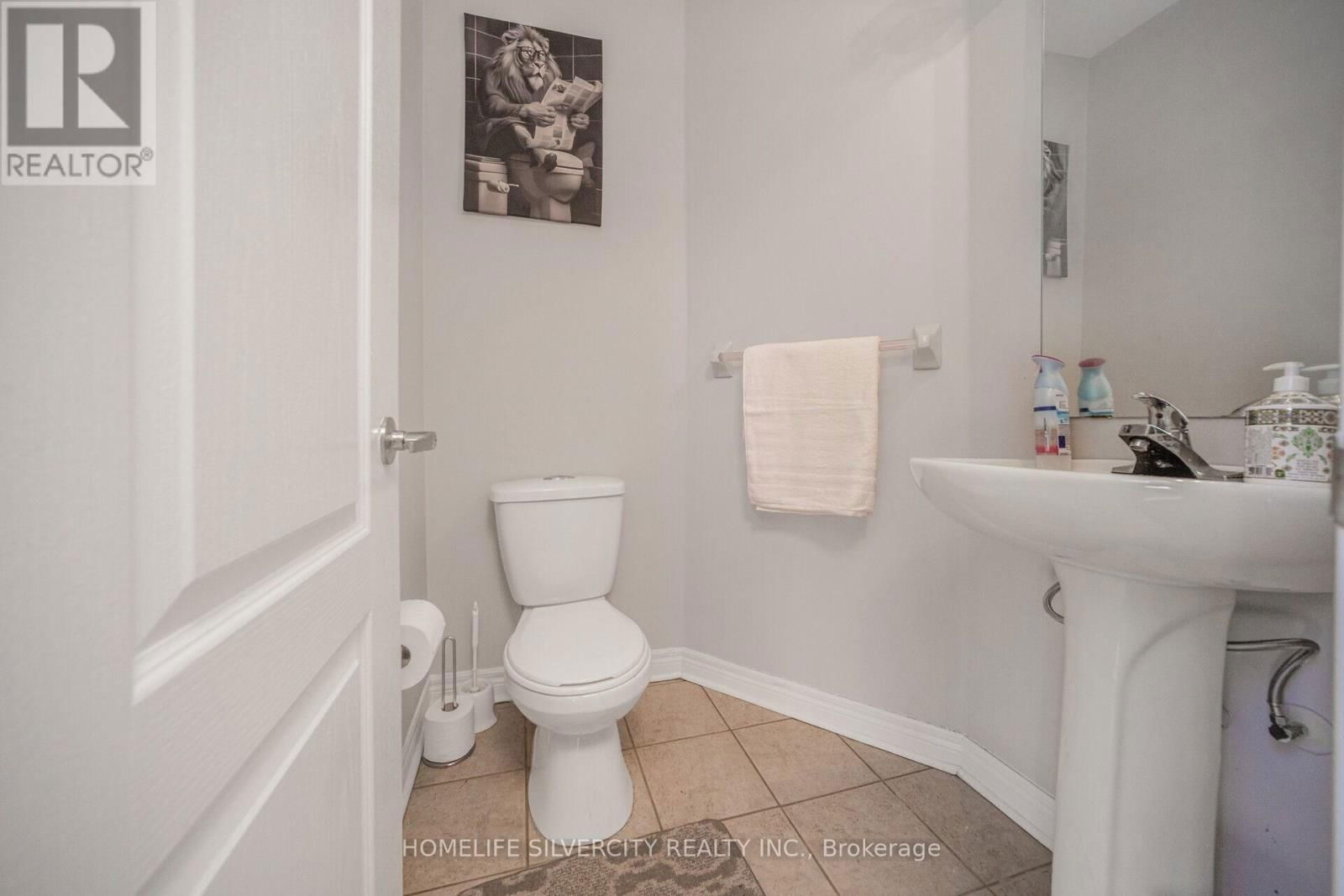 6 ARIA LANE Image 35