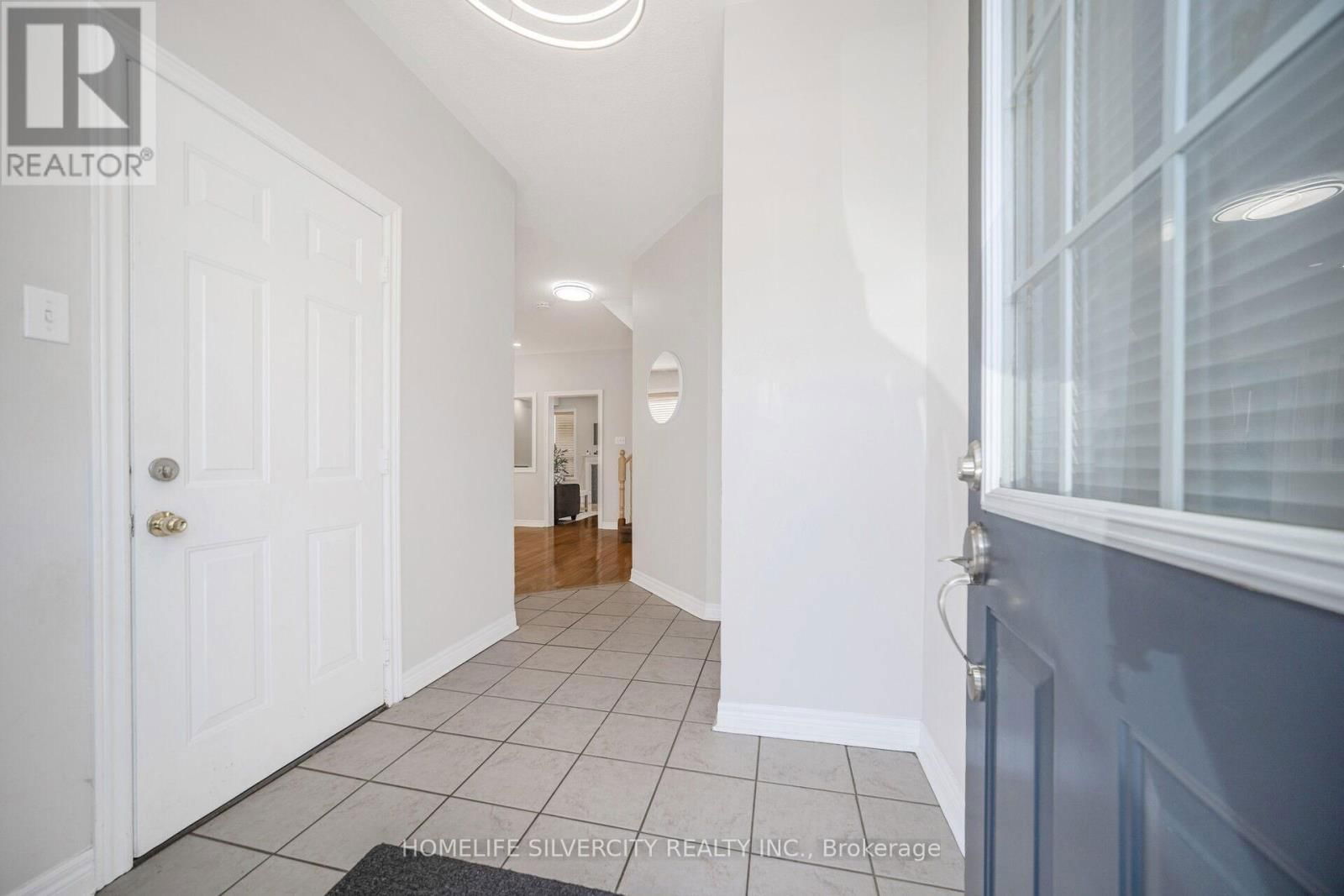 6 ARIA LANE Image 4