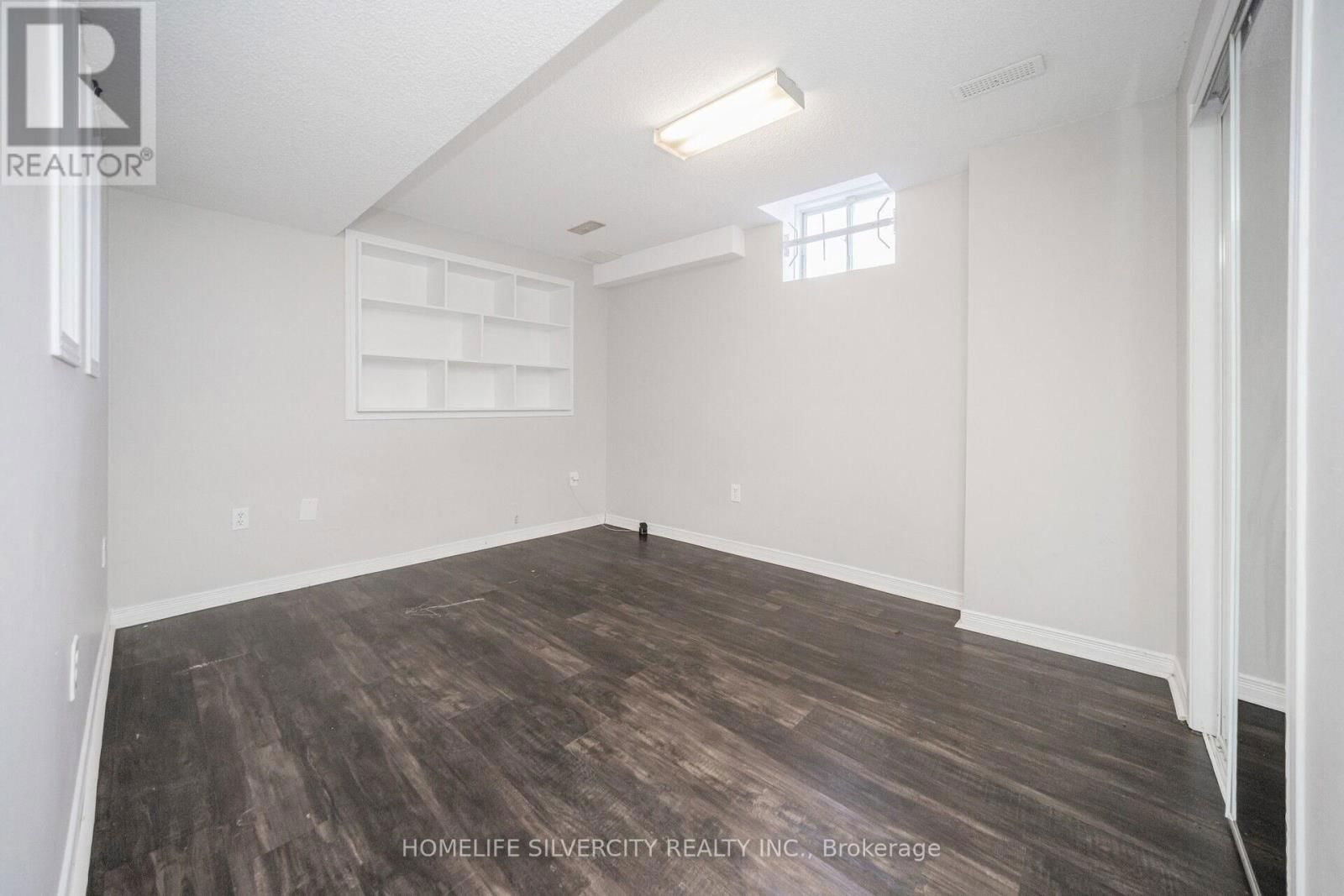 6 ARIA LANE Image 42