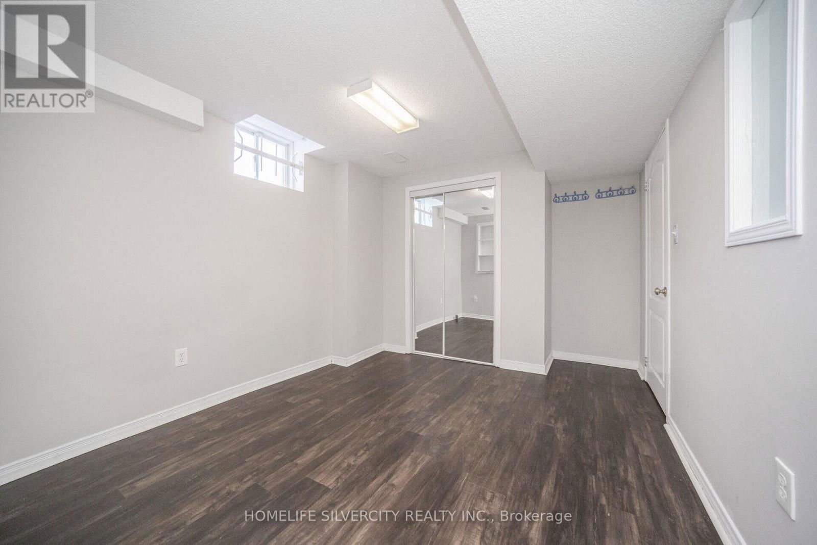 6 ARIA LANE Image 43