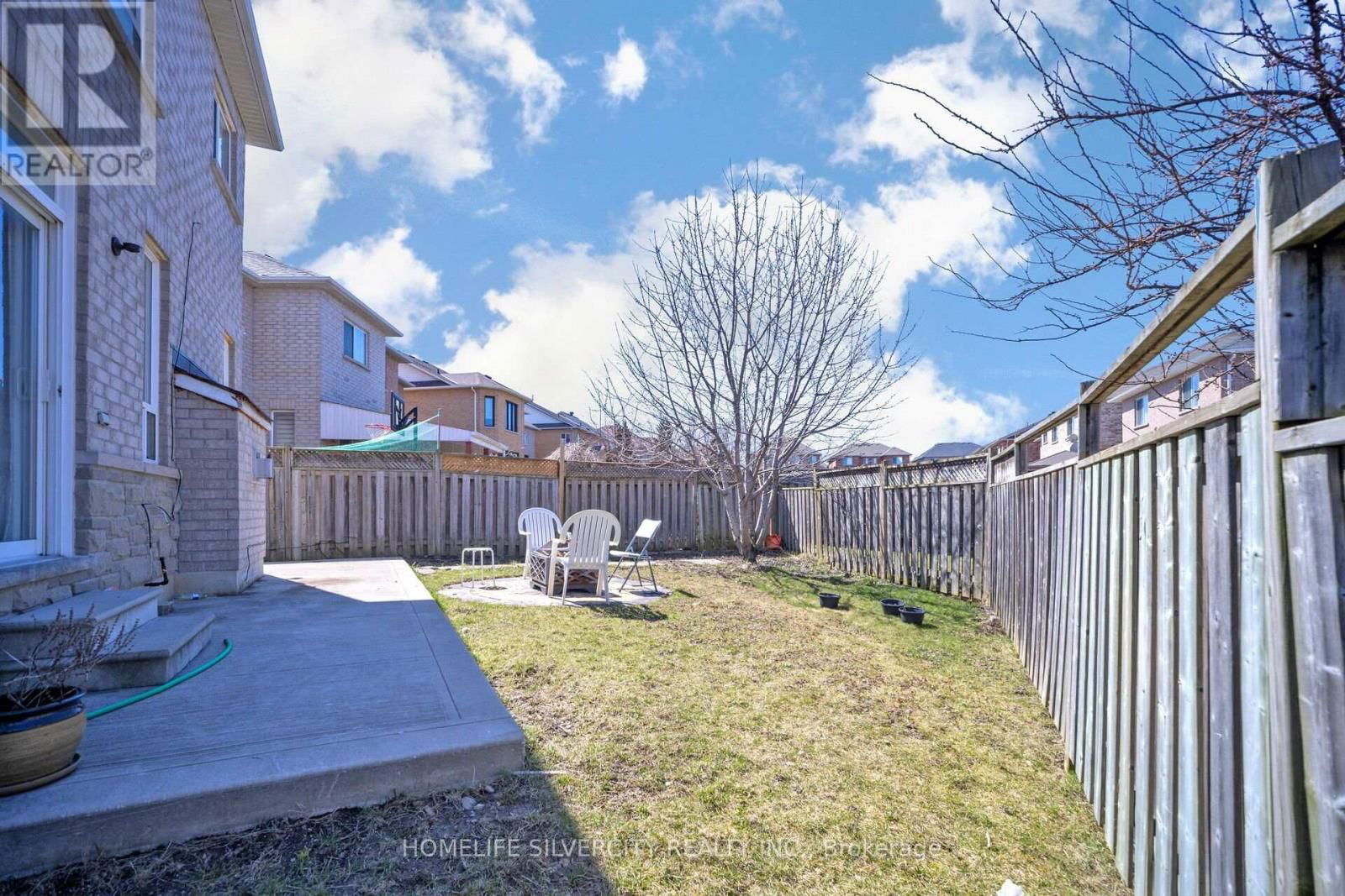 6 ARIA LANE Image 45