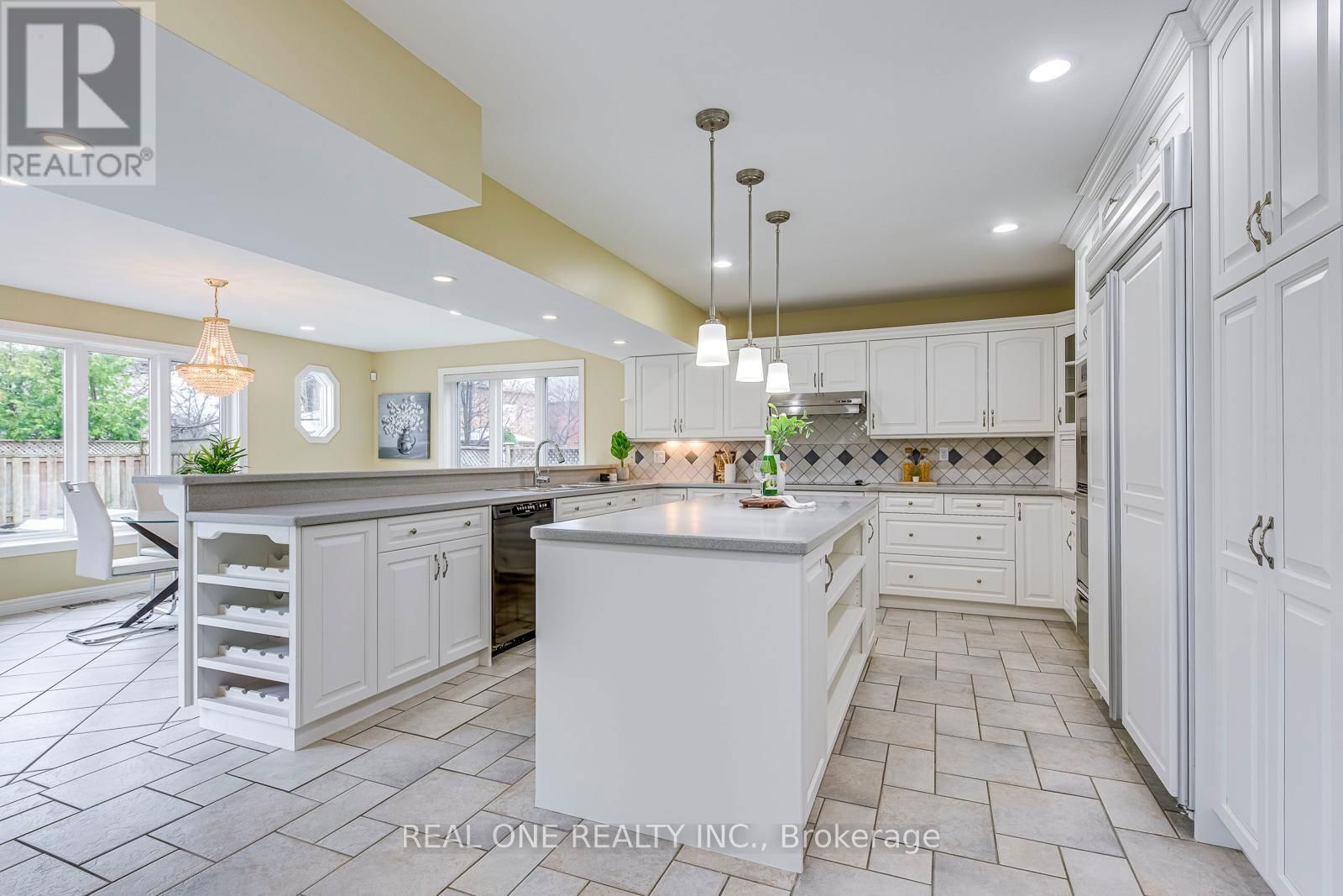 144 MAYLA DRIVE Image 1