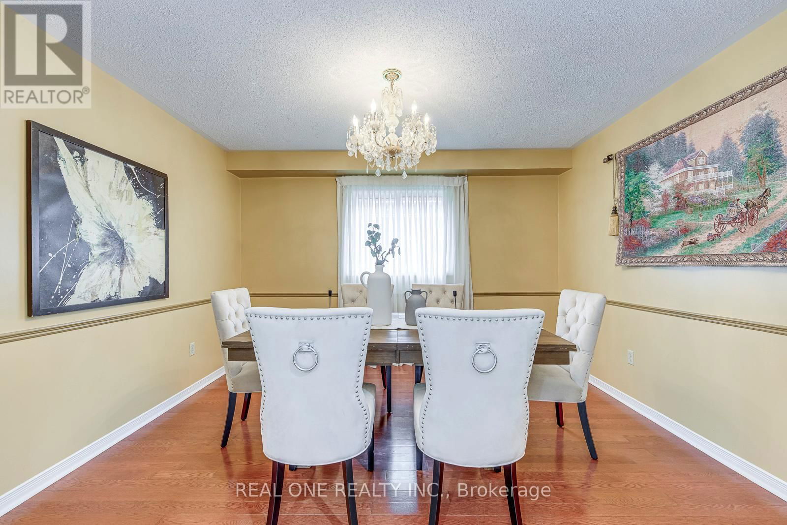 144 MAYLA DRIVE Image 10
