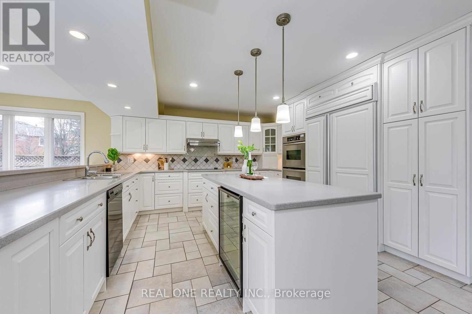 144 MAYLA DRIVE Image 14
