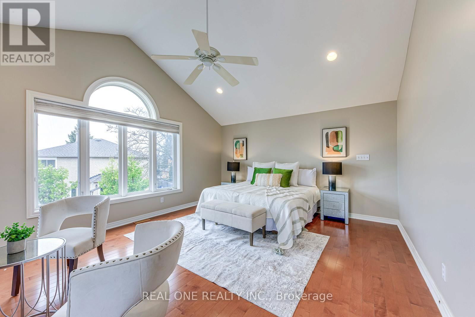 144 MAYLA DRIVE Image 26
