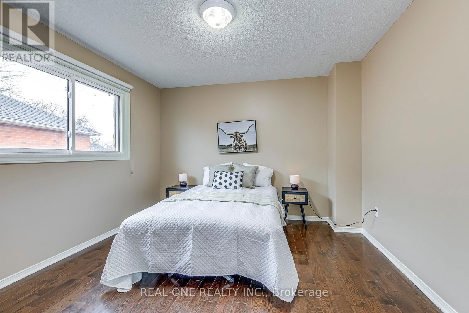 144 MAYLA DRIVE Image 36