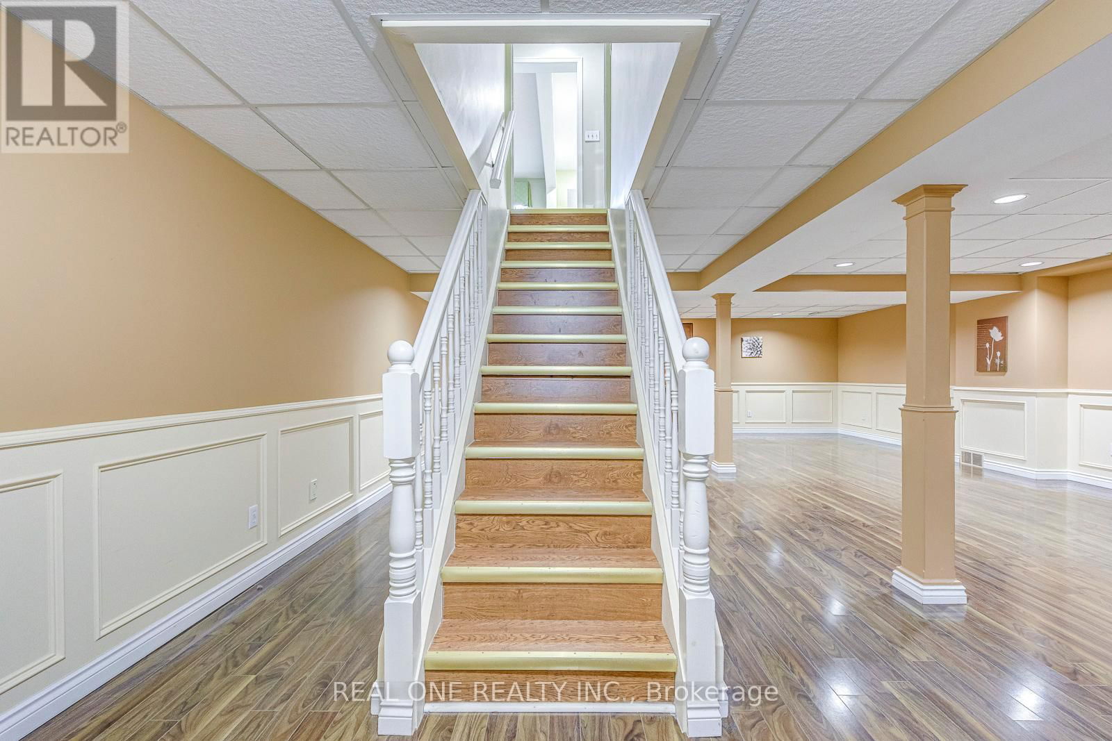 144 MAYLA DRIVE Image 40