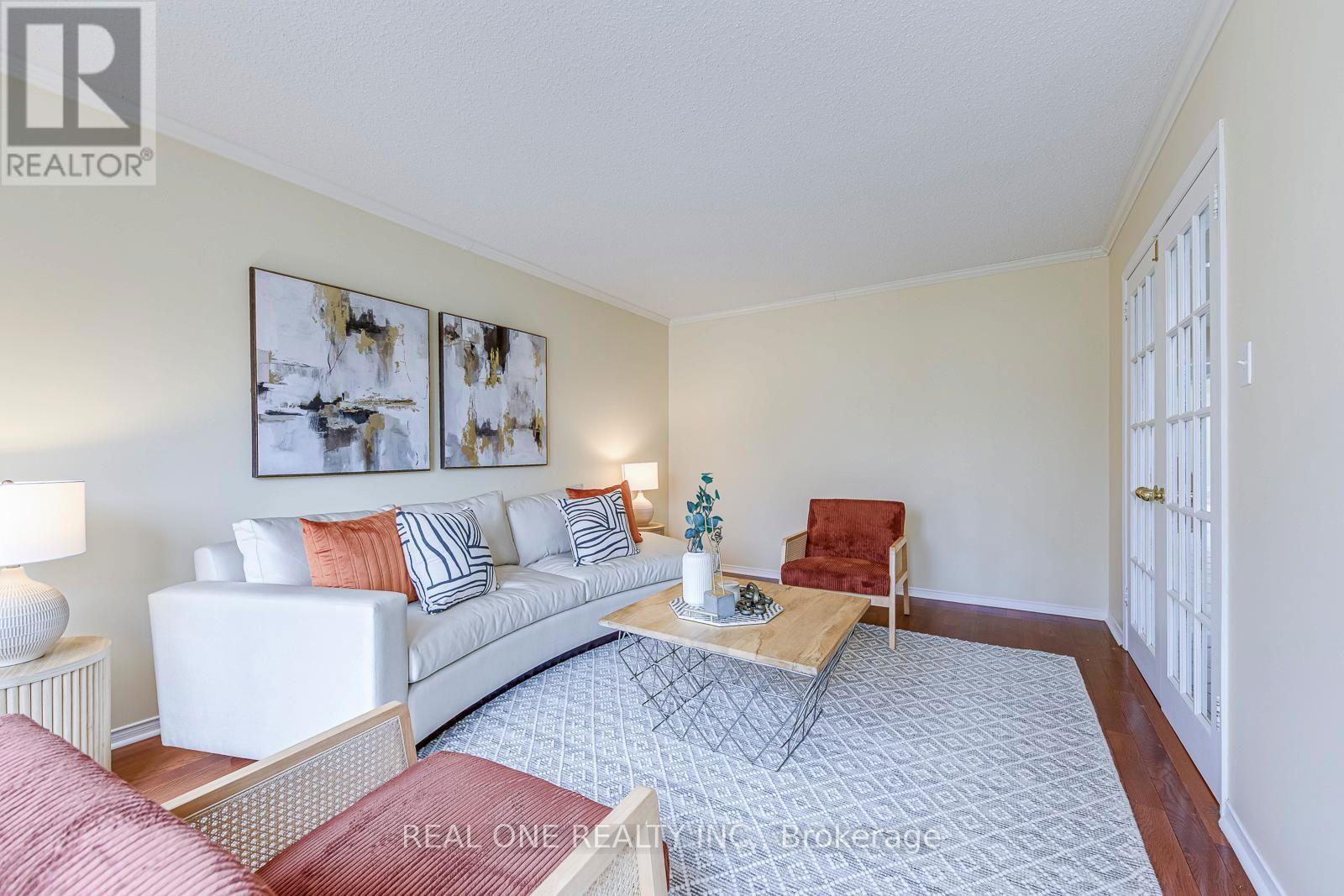 144 MAYLA DRIVE Image 7