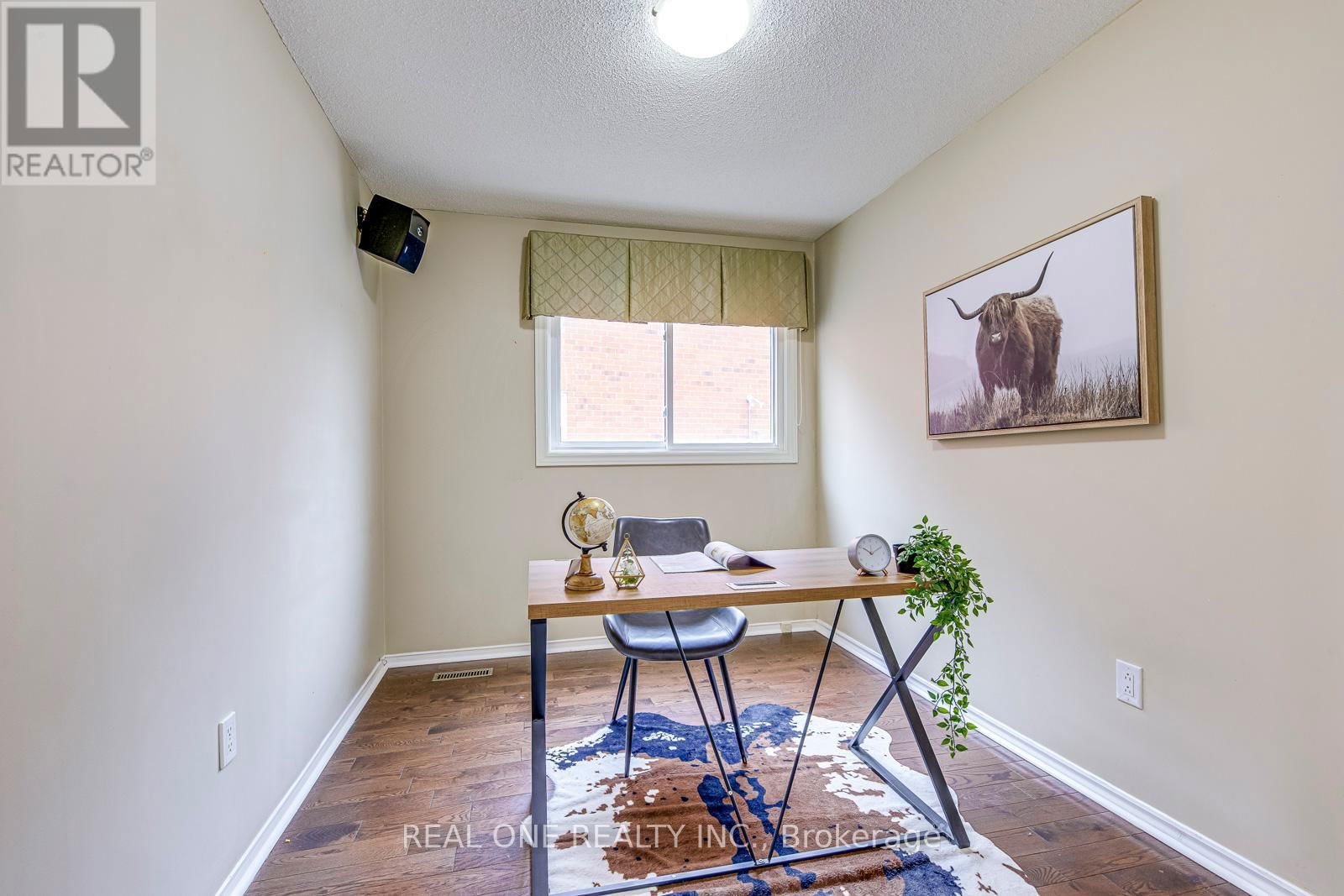 144 MAYLA DRIVE Image 8
