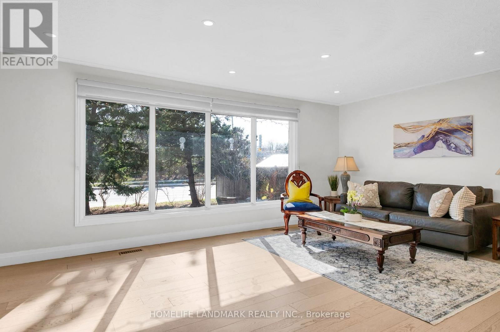 431 WALKER'S LINE Image 11