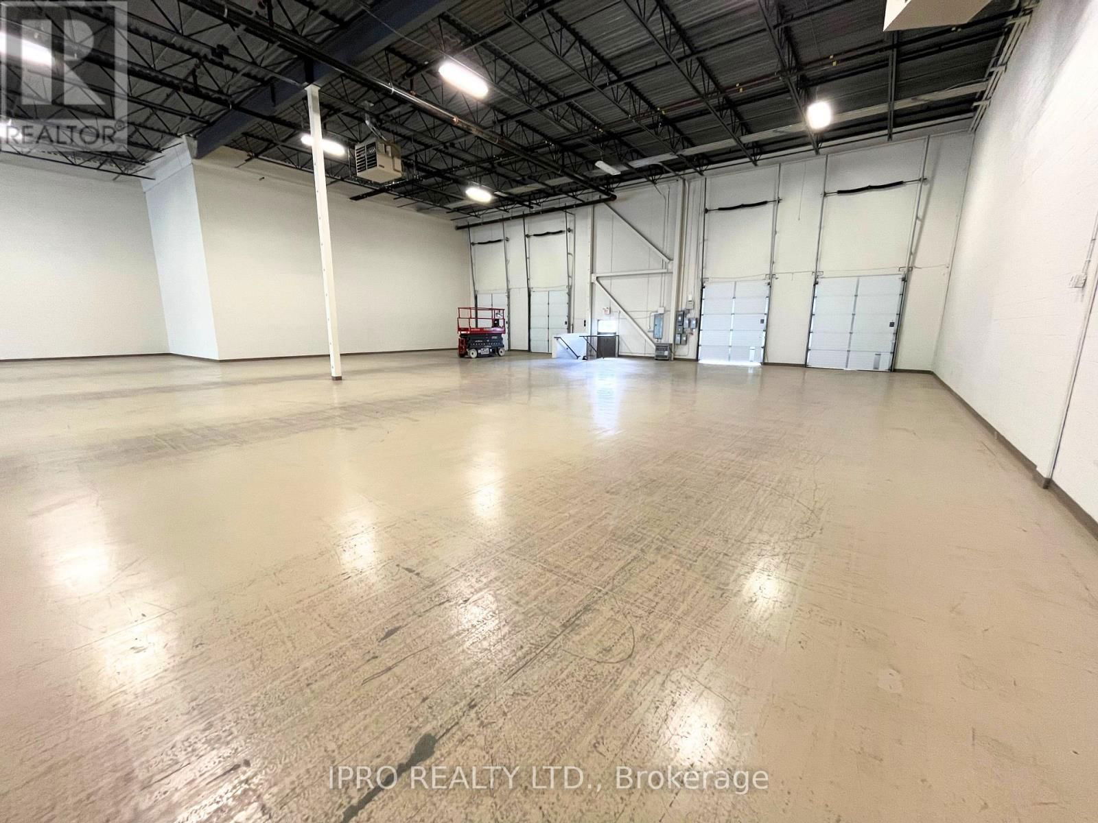 Unit 2 - 2915 ARGENTIA ROAD Image 3