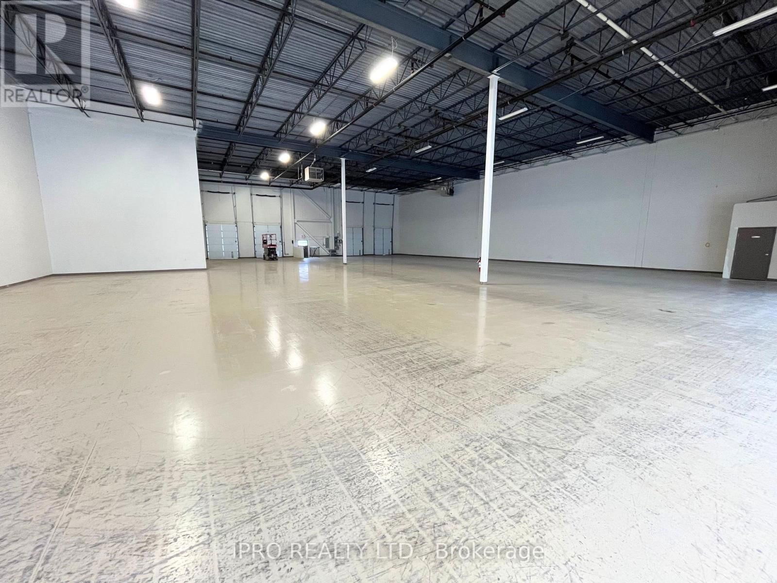 Unit 2 - 2915 ARGENTIA ROAD Image 4