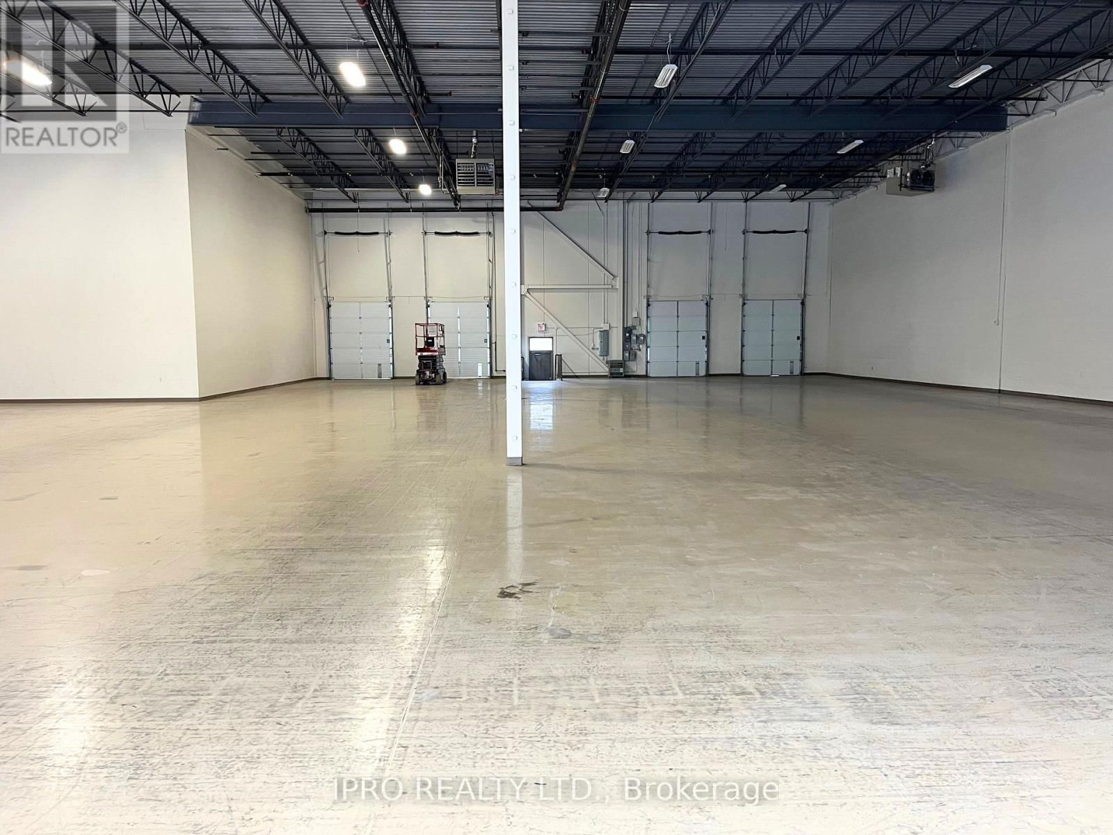 Unit 2 - 2915 ARGENTIA ROAD Image 5