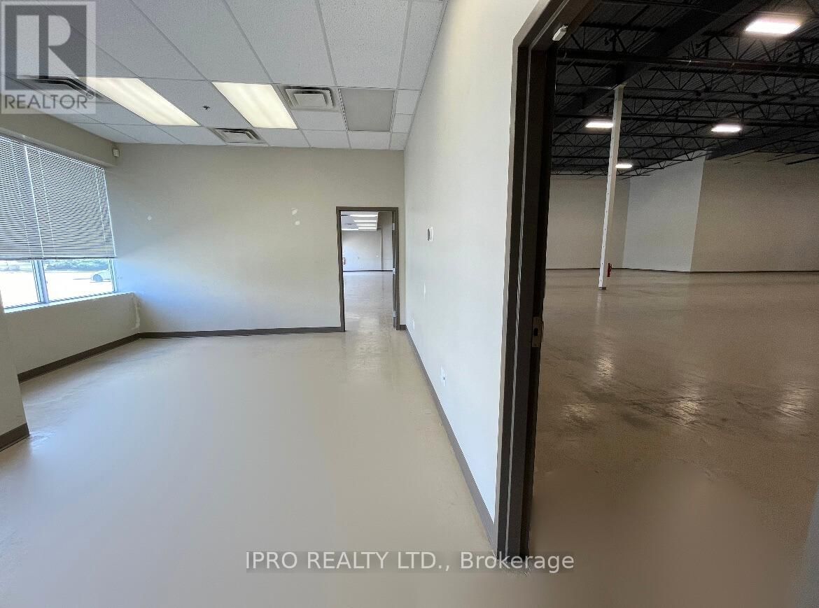 Unit 2 - 2915 ARGENTIA ROAD Image 7