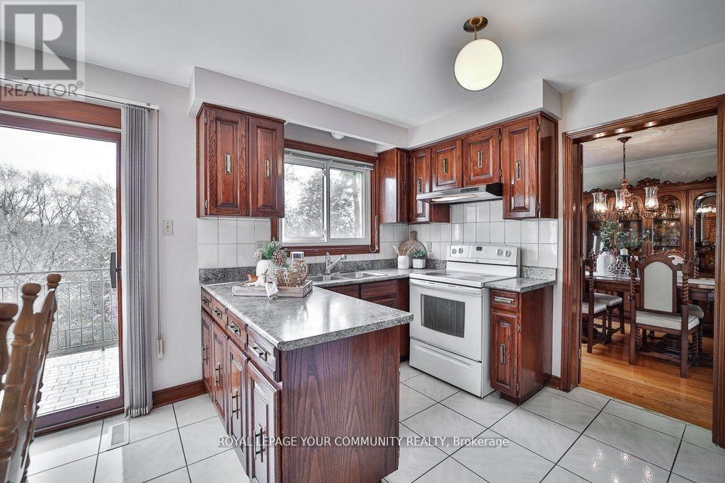 21 DISAN COURT Image 19