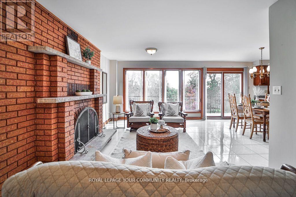 21 DISAN COURT Image 22