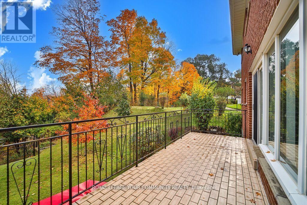 21 DISAN COURT Image 24
