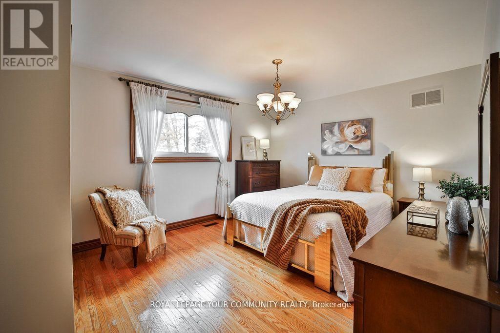 21 DISAN COURT Image 28