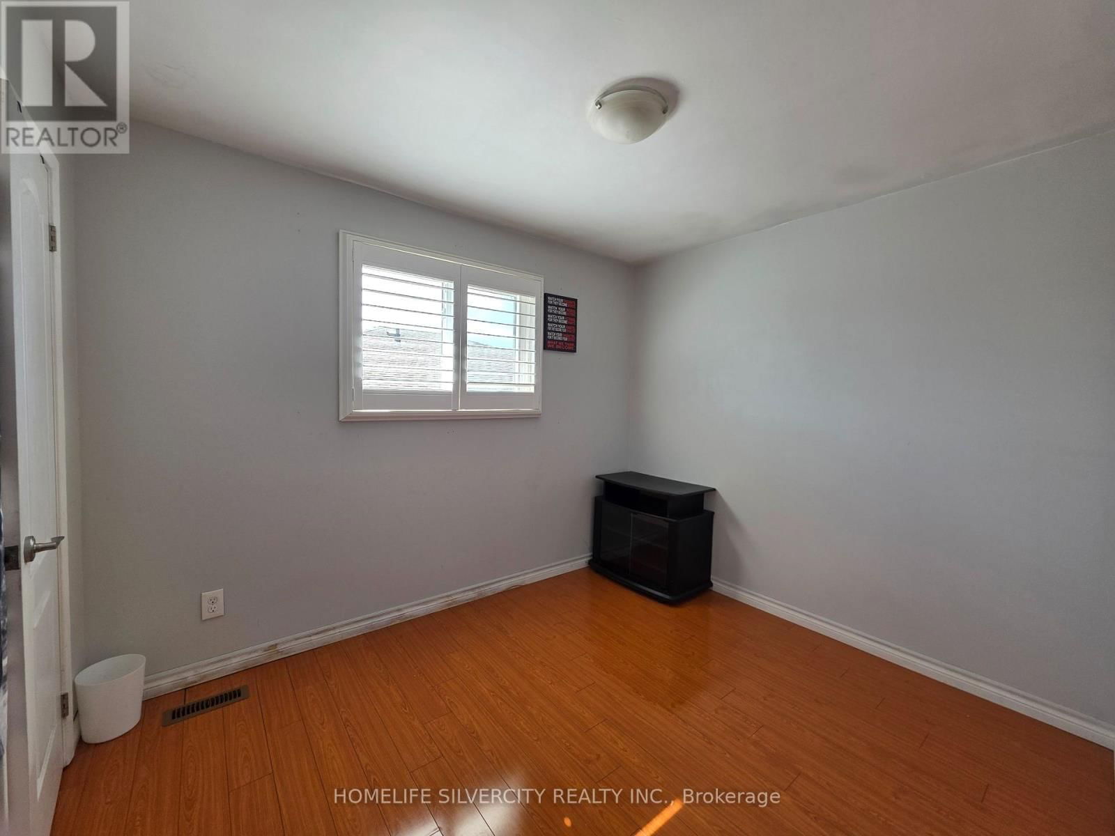 3758 KEENAN CRESCENT Image 11