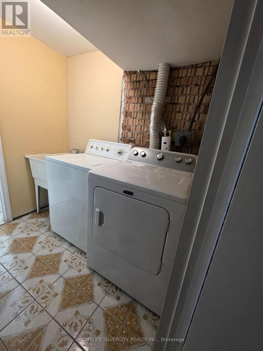 3758 KEENAN CRESCENT Image 25