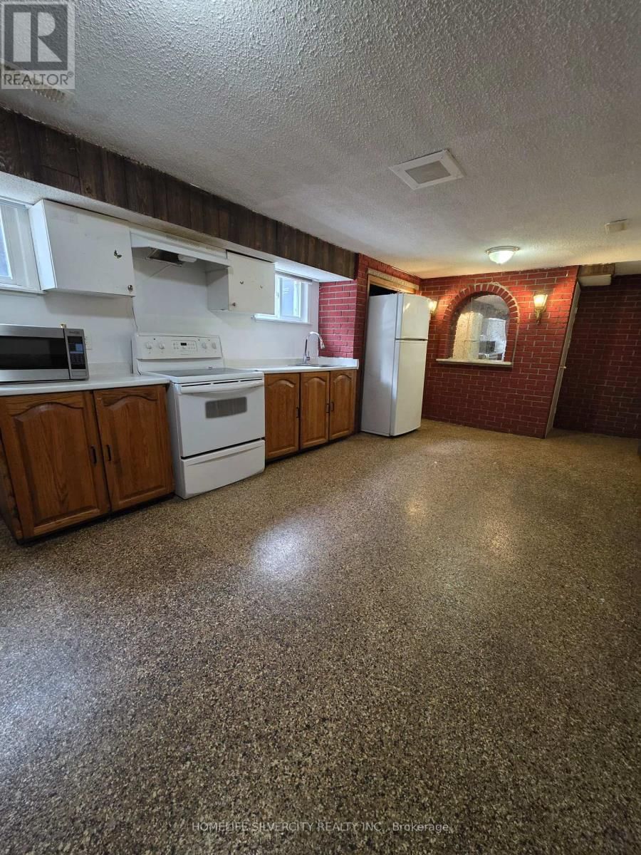3758 KEENAN CRESCENT Image 31