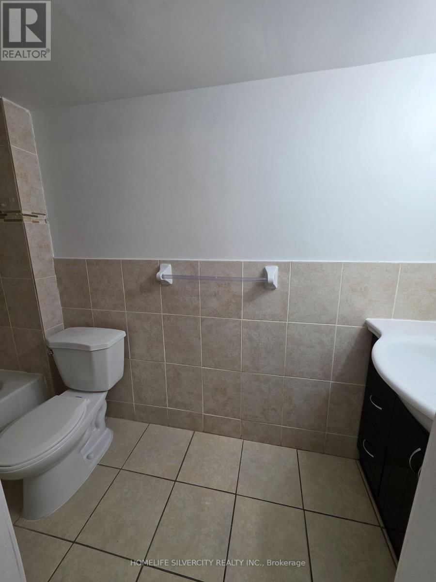 3758 KEENAN CRESCENT Image 32