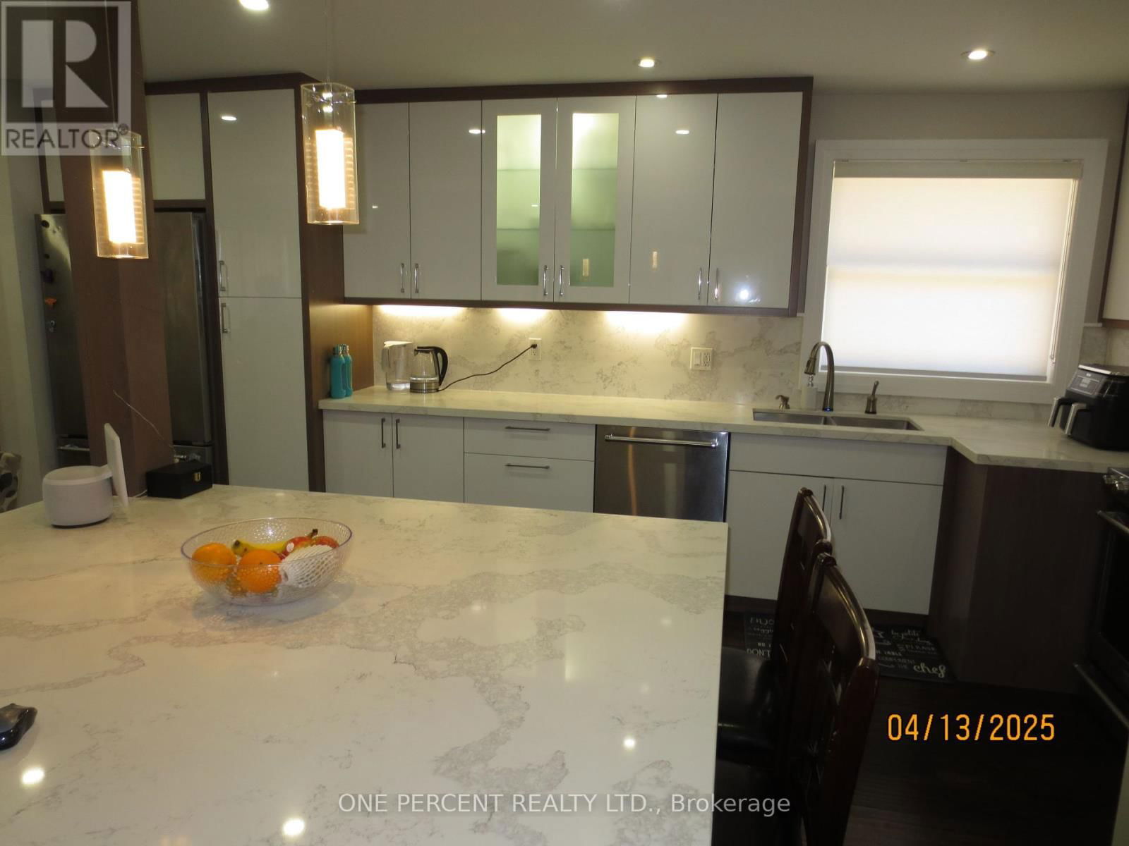 39 DECARIE CIRCLE Image 23