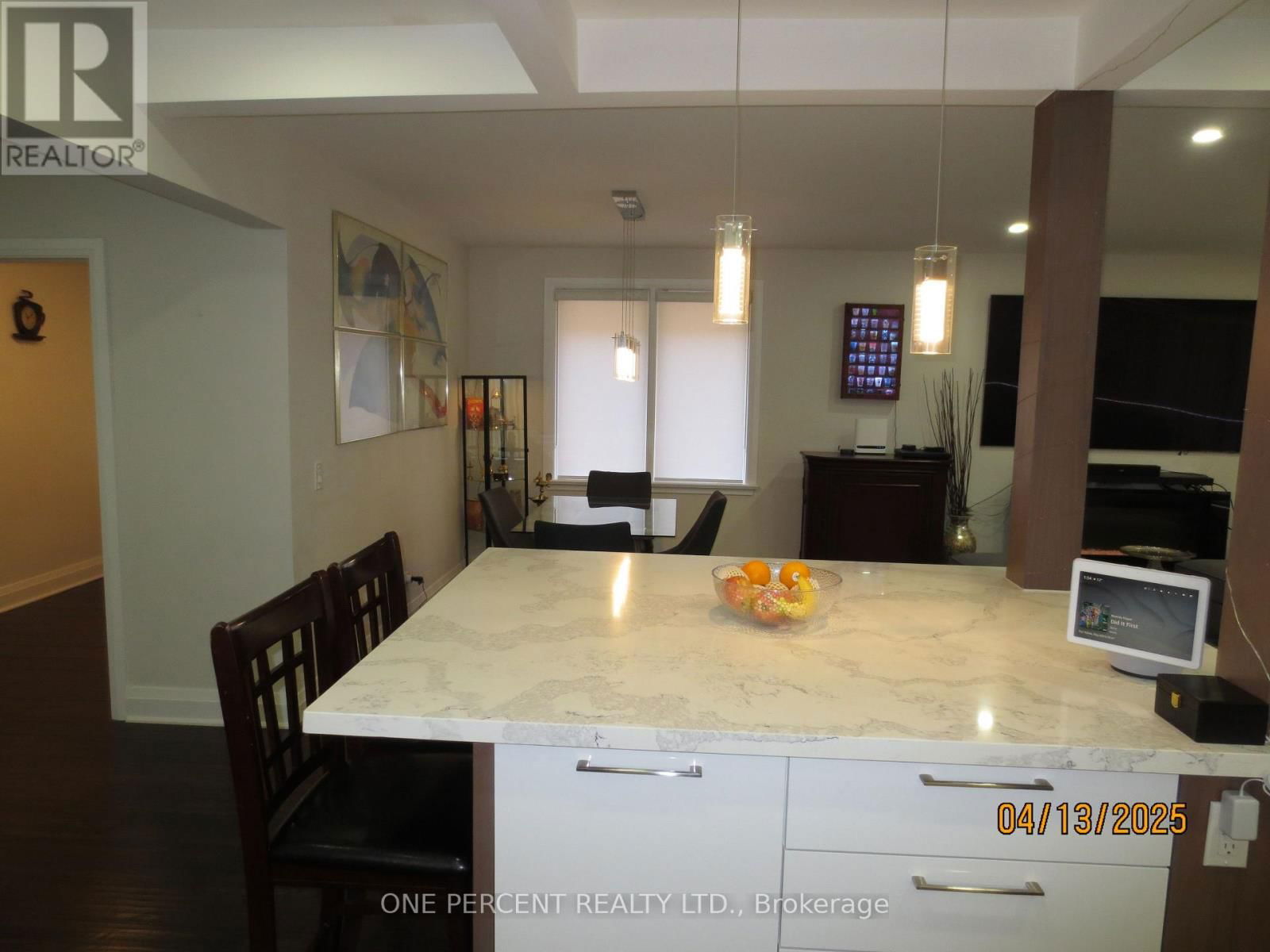 39 DECARIE CIRCLE Image 25