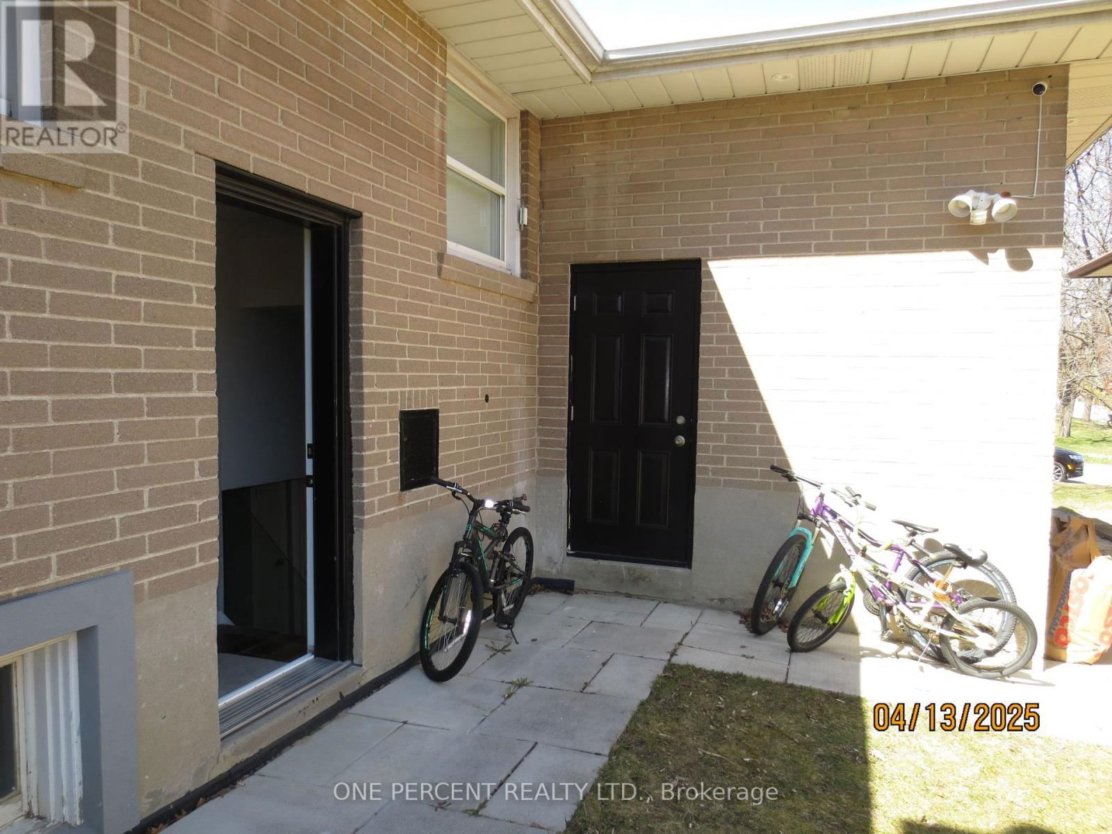 39 DECARIE CIRCLE Image 29