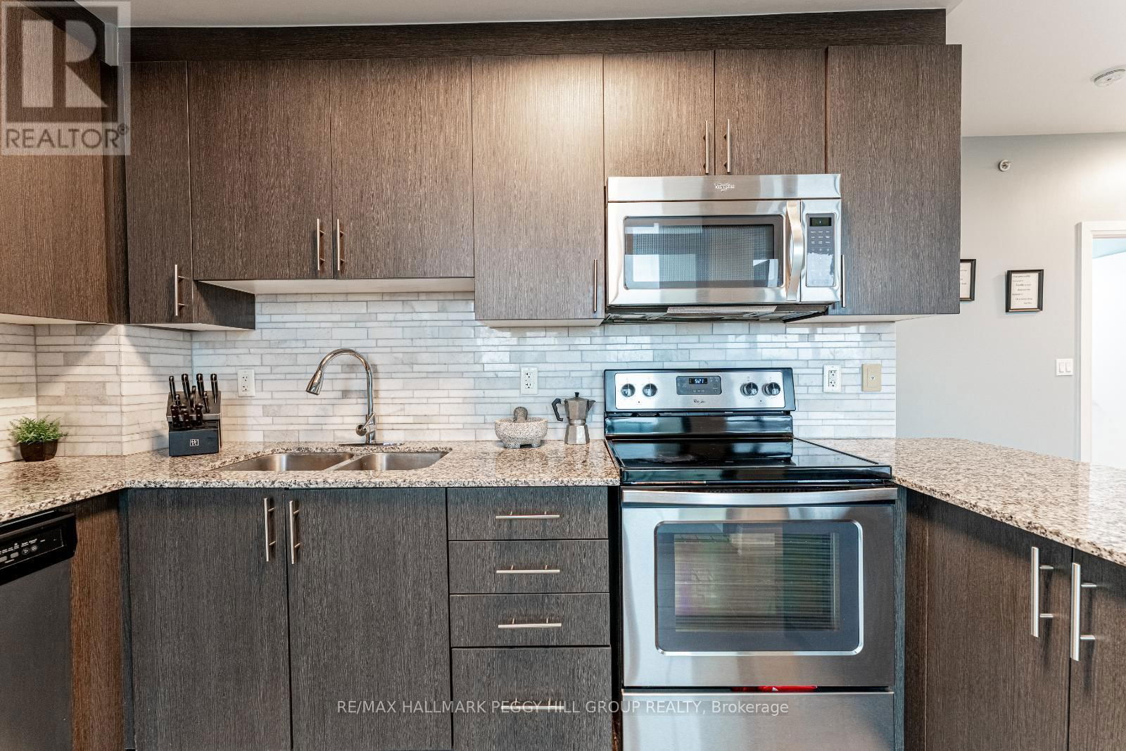 206 - 45 YORKLAND BOULEVARD Image 7