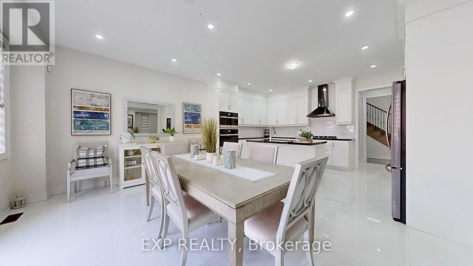 15 FROST STREET Image 20