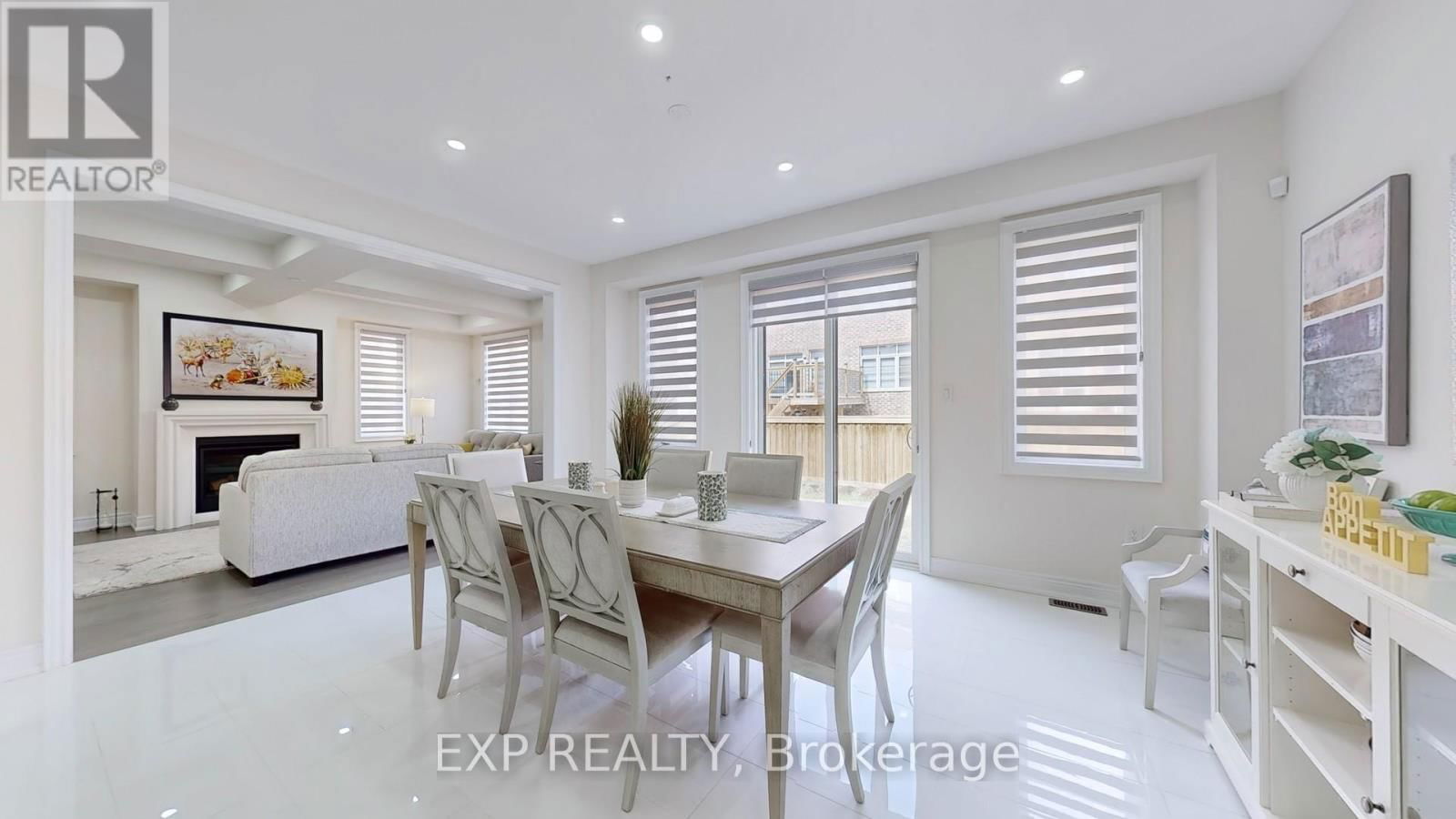 15 FROST STREET Image 22