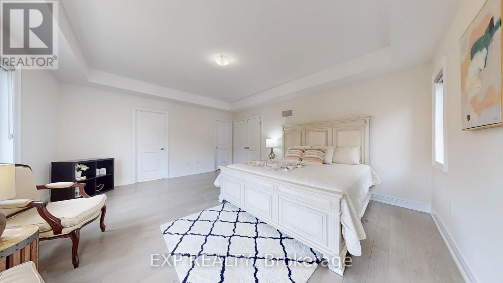 15 FROST STREET Image 28