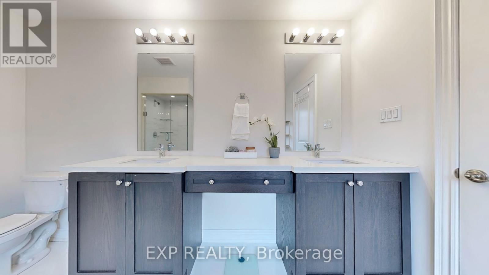 15 FROST STREET Image 30