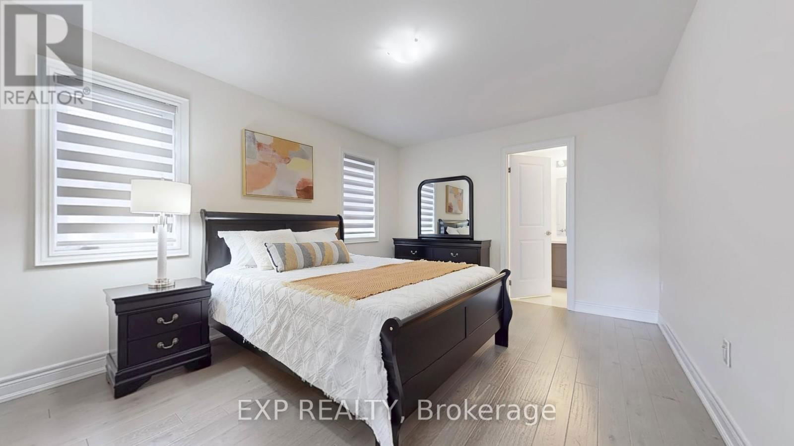 15 FROST STREET Image 38
