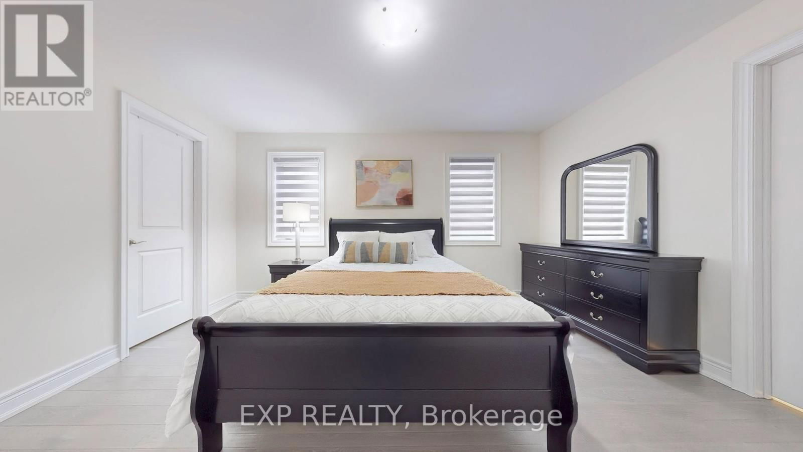 15 FROST STREET Image 39
