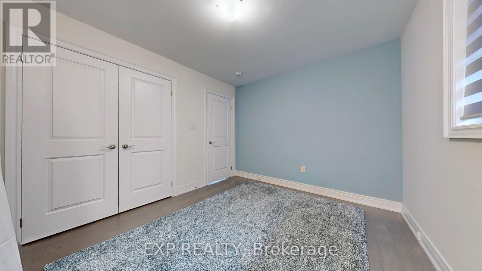 15 FROST STREET Image 41
