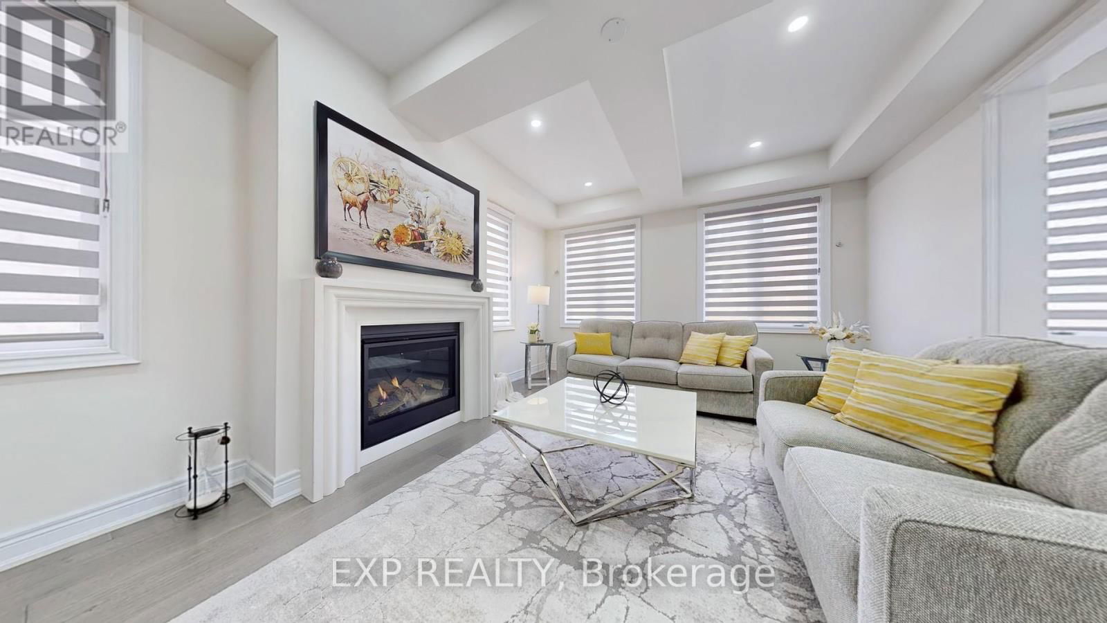 15 FROST STREET Image 9
