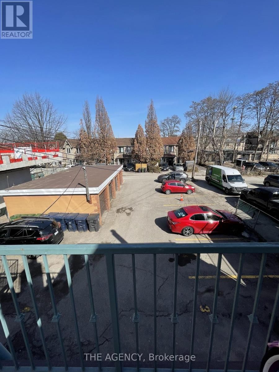 1 - 2940 DUNDAS STREET WEST Image 17