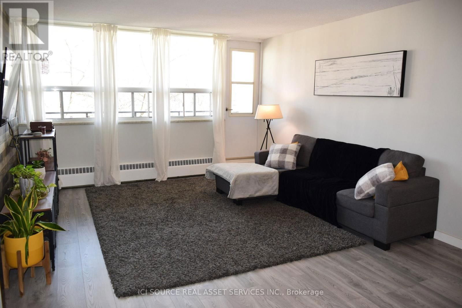 601 - 212 KERR STREET Image 11