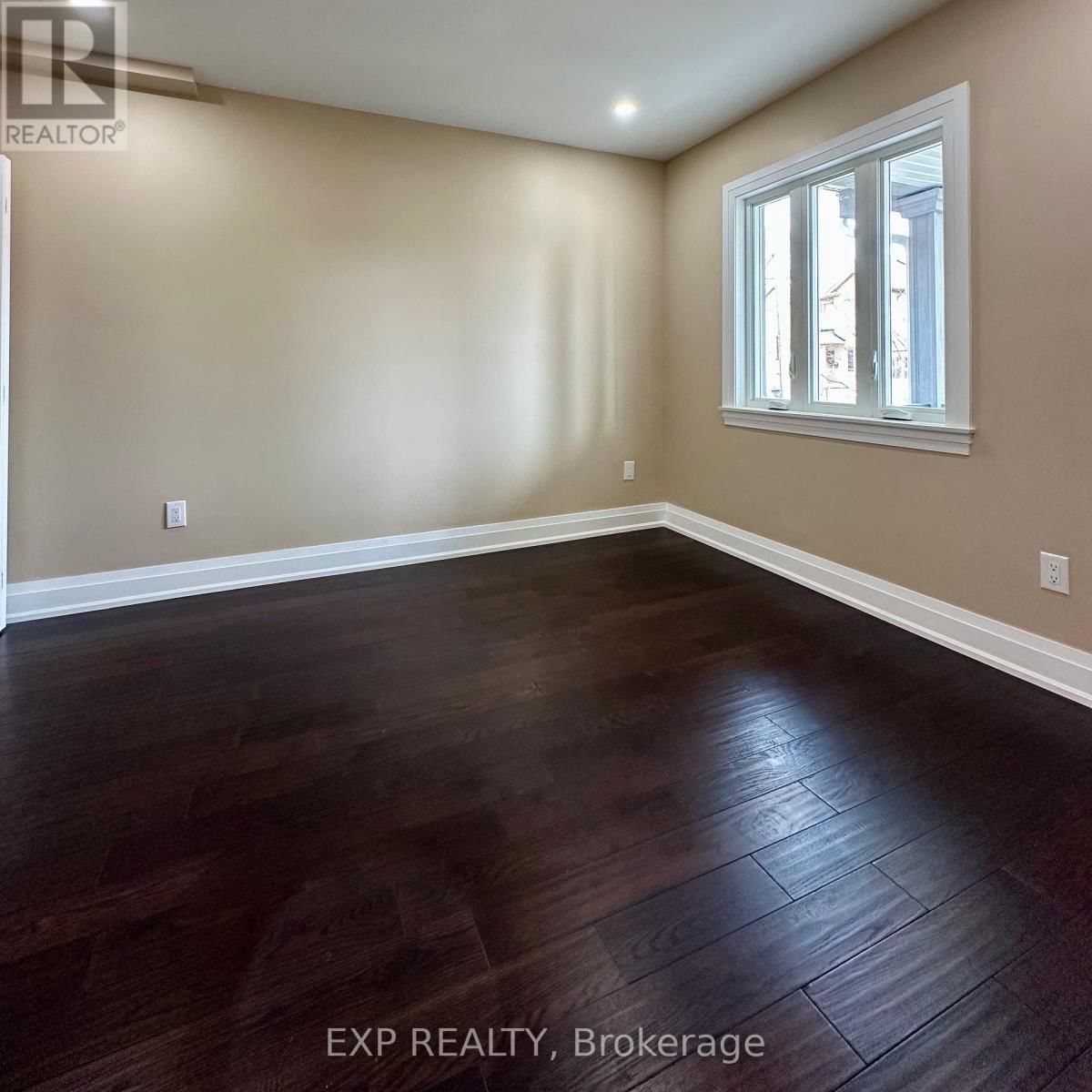 MAIN - 6 LAPP STREET Image 16