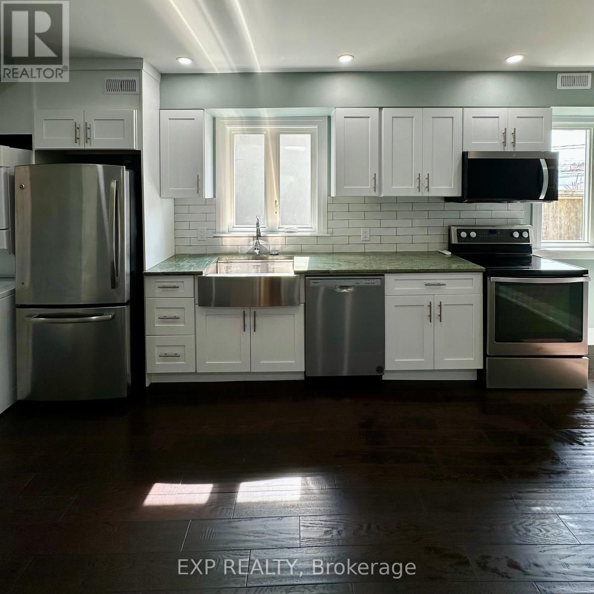 MAIN - 6 LAPP STREET Image 9