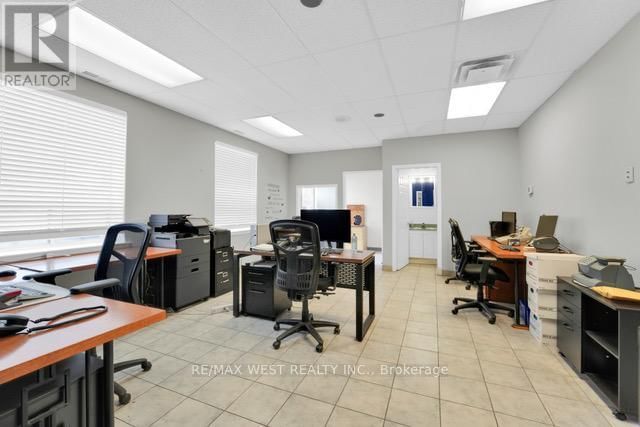 640 HARDWICK ROAD Image 4
