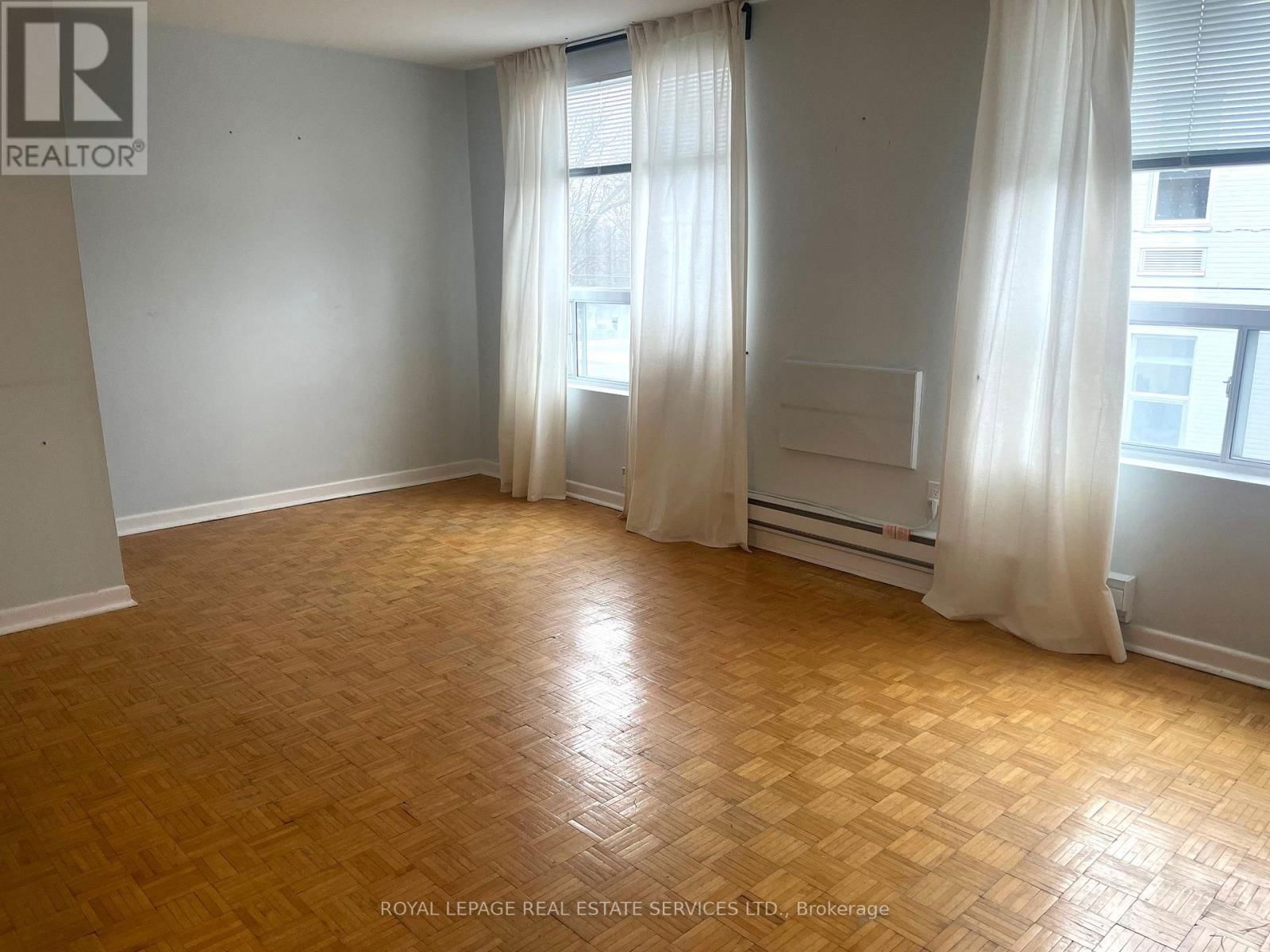 Back - 2875 BLOOR STREET WEST Image 6