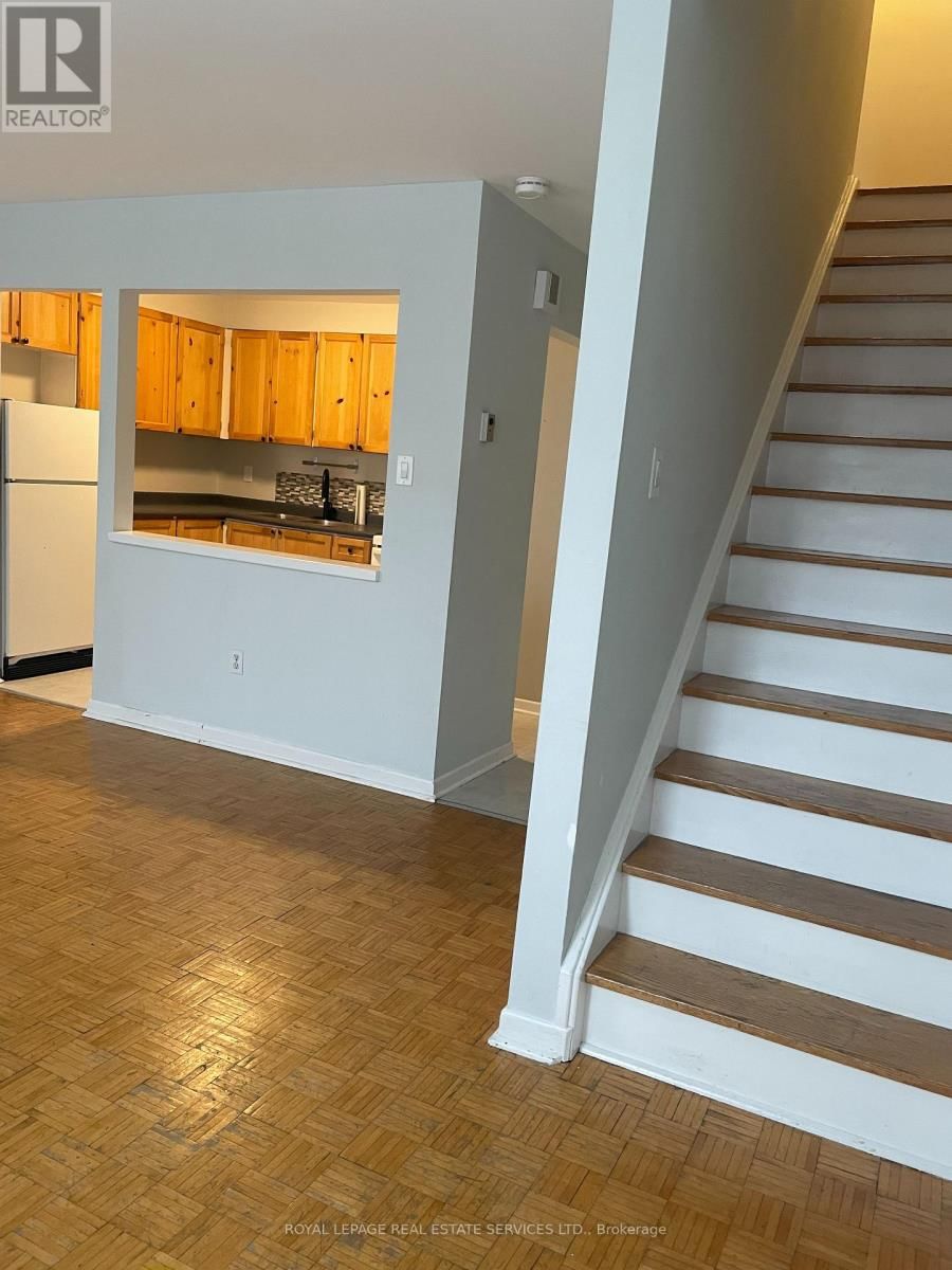 Back - 2875 BLOOR STREET WEST Image 7