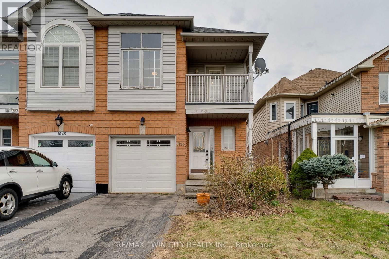 5126 DES JARDINES DRIVE Image 1