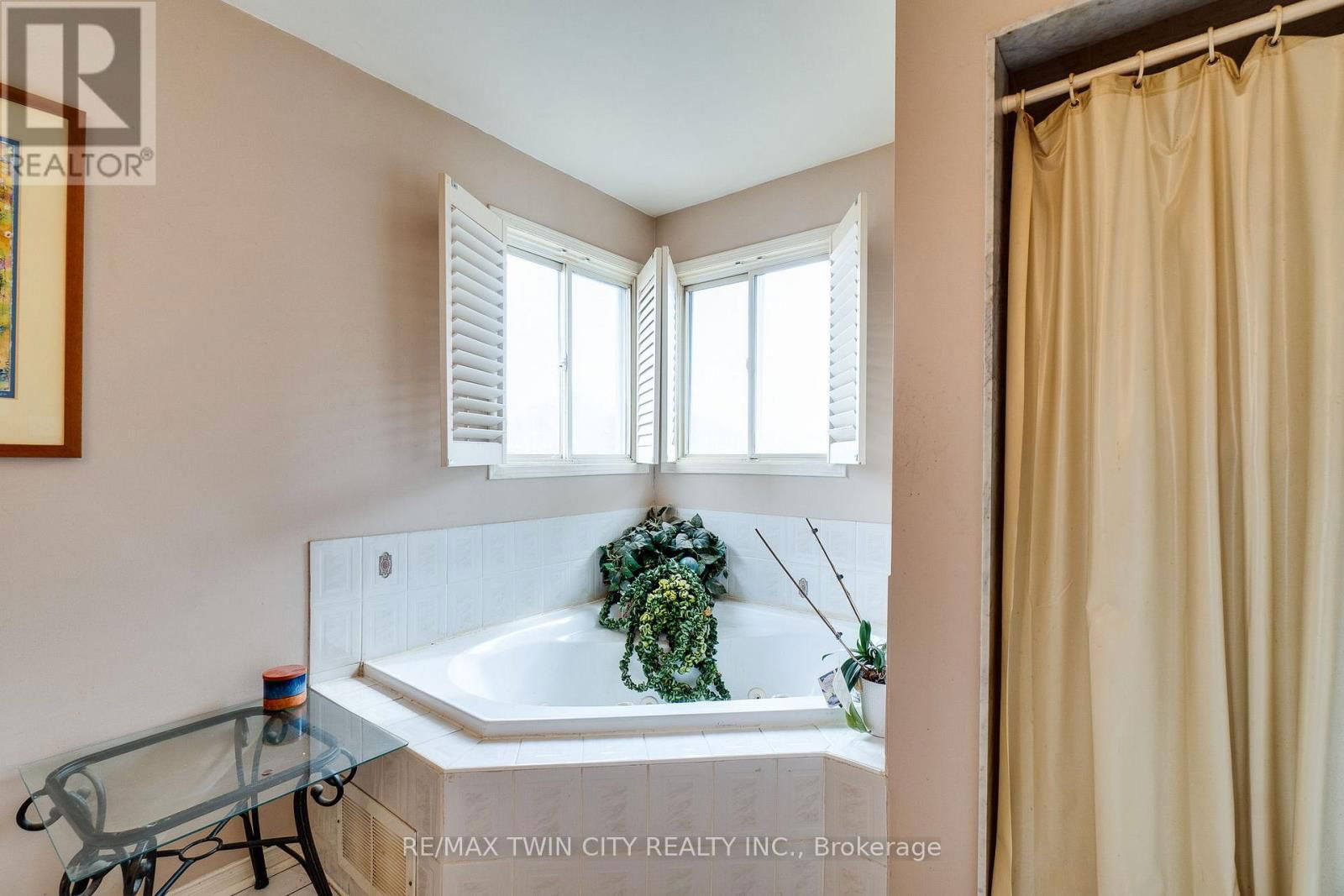 5126 DES JARDINES DRIVE Image 29